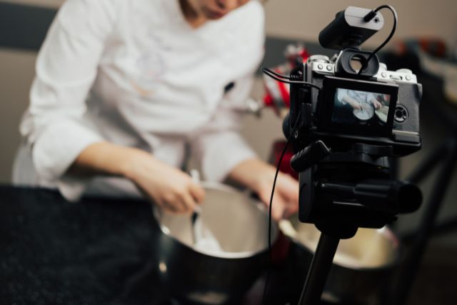 Video food per ristoranti, locali e imprese: i servizi di Mega Production studio di produzione video