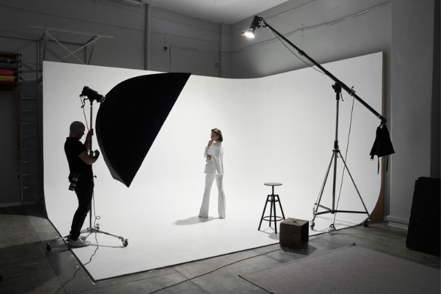 Pose per shooting fotografico: idee e suggerimenti